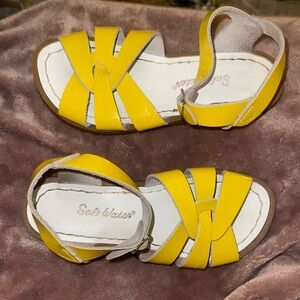 Salt Water Sandals Kids Original Sandals - Mustard size 1